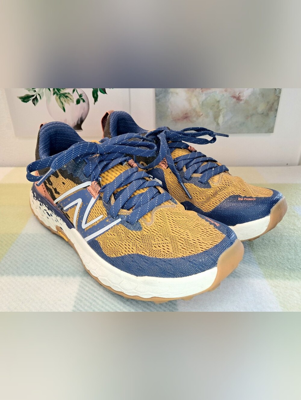 New Balance Women's Fresh Foam X Hierro V7 Golden Hour/Moonshadow Running Shoes